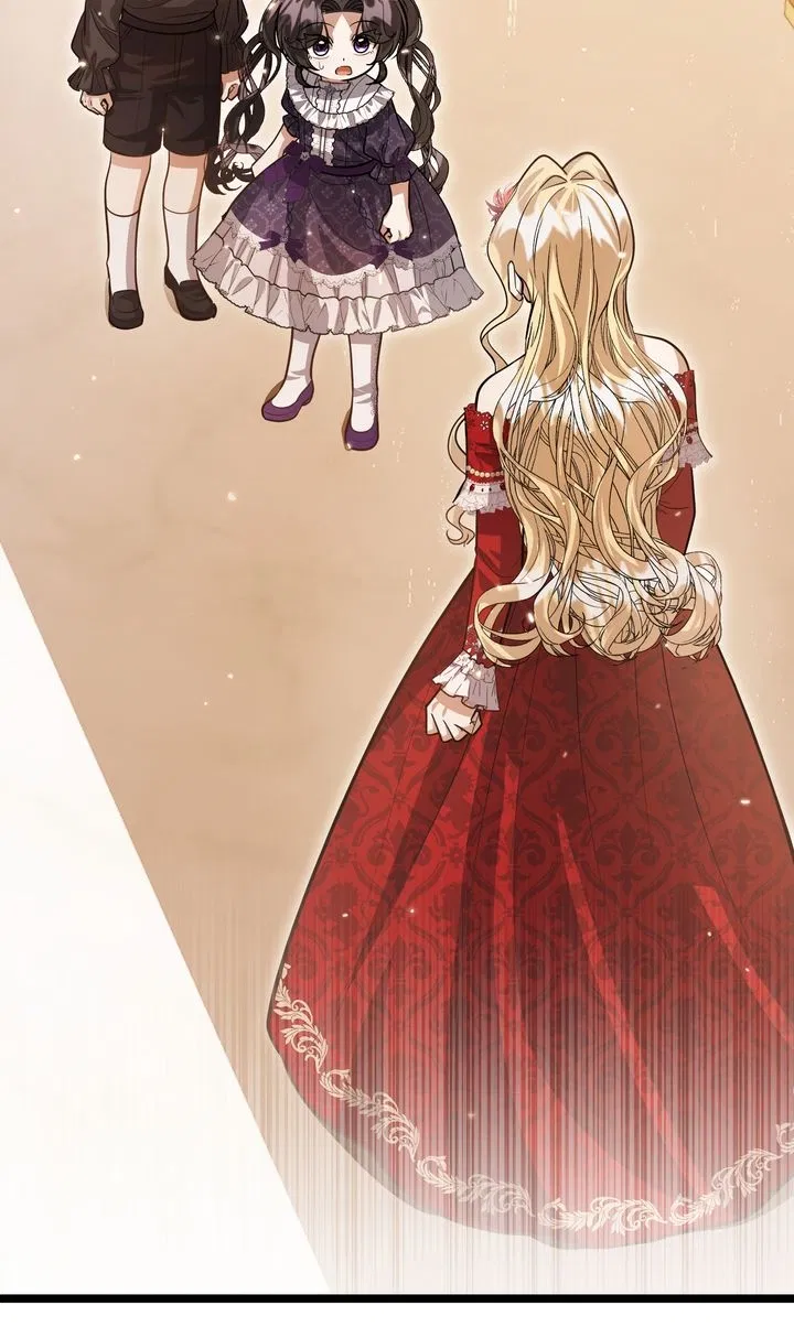 Read The Villain’s Daughter Plans to Run Away Manga Online