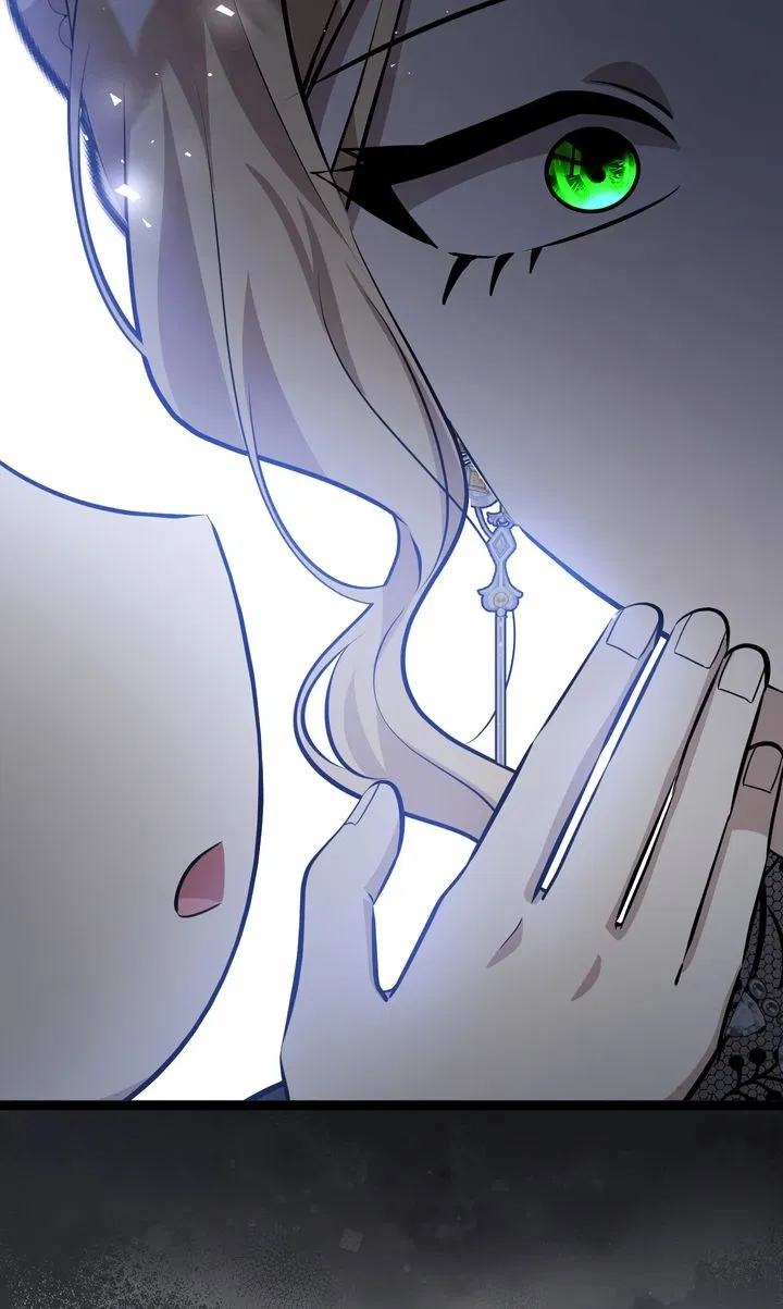 Read The Villain’s Daughter Plans to Run Away Manga Online
